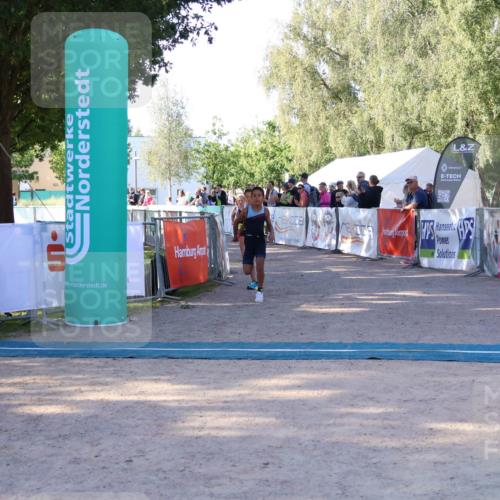 07.09.2025 - 19. Norderstedt Triathlon Zöllner http://msf.ph/oto/8771077 07.09.2025 09:49:25 Ziel 554, 567, 574 meine-sportfotos.de