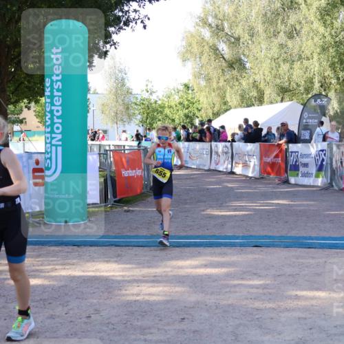 07.09.2025 - 19. Norderstedt Triathlon Zöllner http://msf.ph/oto/8771155 07.09.2025 09:49:44 Ziel 555, 624 meine-sportfotos.de
