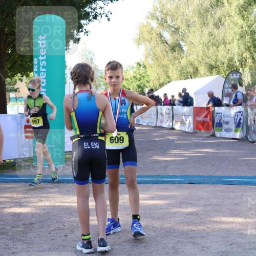 07.09.2025 - 19. Norderstedt Triathlon Zöllner http://msf.ph/oto/8771318 07.09.2025 09:50:15 Ziel 597, 619, 634 meine-sportfotos.de