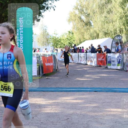 07.09.2025 - 19. Norderstedt Triathlon Zöllner http://msf.ph/oto/8771350 07.09.2025 09:50:25 Ziel 584 meine-sportfotos.de