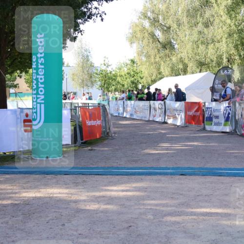 07.09.2025 - 19. Norderstedt Triathlon Zöllner http://msf.ph/oto/8771524 07.09.2025 09:51:31 Ziel 602, 606, 621 meine-sportfotos.de