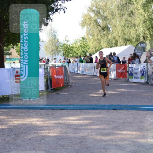 07.09.2025 - 19. Norderstedt Triathlon Zöllner http://msf.ph/oto/8771533 07.09.2025 09:52:22 Ziel 632 meine-sportfotos.de
