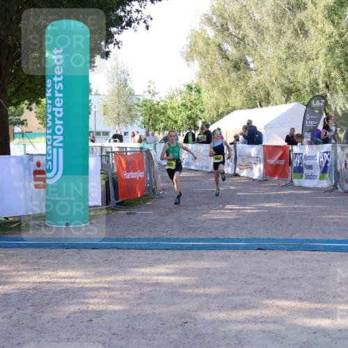 07.09.2025 - 19. Norderstedt Triathlon Zöllner http://msf.ph/oto/8771602 07.09.2025 09:53:01 Ziel 560, 581 meine-sportfotos.de