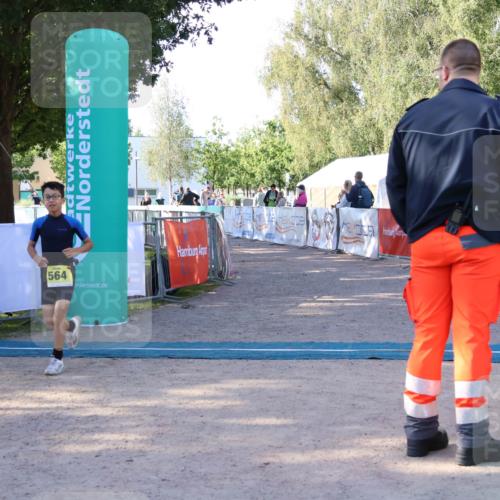 07.09.2025 - 19. Norderstedt Triathlon Zöllner http://msf.ph/oto/8771777 07.09.2025 09:54:49 Ziel 564 meine-sportfotos.de
