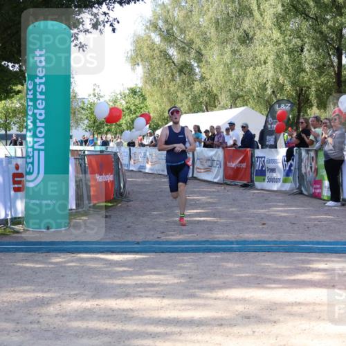 07.09.2025 - 19. Norderstedt Triathlon Zöllner http://msf.ph/oto/8771926 07.09.2025 10:37:23 Ziel 1149 meine-sportfotos.de
