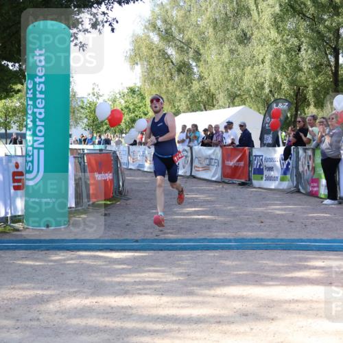 07.09.2025 - 19. Norderstedt Triathlon Zöllner http://msf.ph/oto/8771928 07.09.2025 10:37:23 Ziel 1149 meine-sportfotos.de