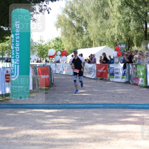 07.09.2025 - 19. Norderstedt Triathlon Zöllner http://msf.ph/oto/8771976 07.09.2025 10:38:57 Ziel 1147 meine-sportfotos.de