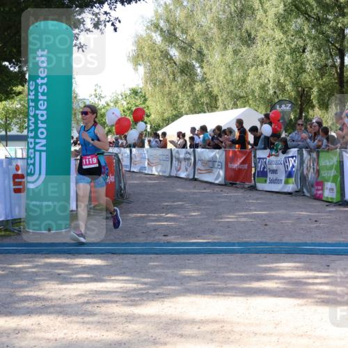 07.09.2025 - 19. Norderstedt Triathlon Zöllner http://msf.ph/oto/8772221 07.09.2025 10:47:04 Ziel 646, 1119 meine-sportfotos.de