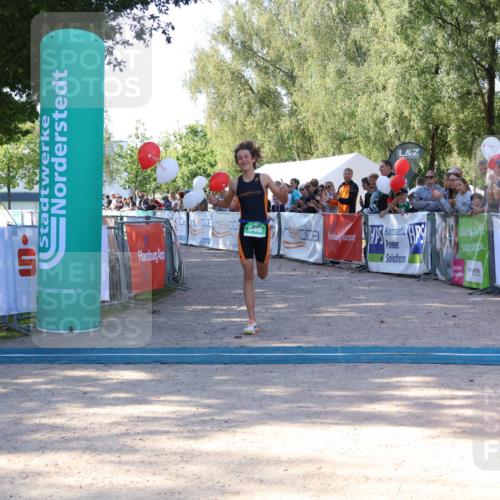 07.09.2025 - 19. Norderstedt Triathlon Zöllner http://msf.ph/oto/8772251 07.09.2025 10:47:08 Ziel 646, 1119 meine-sportfotos.de