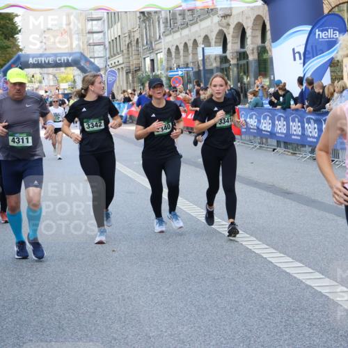07.09.2025 - BARMER Alsterlauf Strokosch-Dieckow http://msf.ph/oto/8772262 07.09.2025 10:09:33 Ziel 2023, 2082, 2197, 2469, 2586, 2622, 2805, 2925, 3054, 3250, 3549, 4202, 4260, 4302, 4622, 4743, 4838, 4893, 4915, 4933, 4935, 5052, 5176, 5443, 6000, 6159, 8115, 8147, 8162 meine-sportfotos.de
