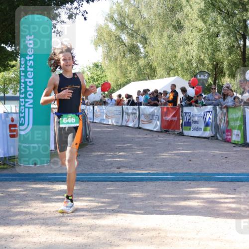 07.09.2025 - 19. Norderstedt Triathlon Zöllner http://msf.ph/oto/8772266 07.09.2025 10:47:09 Ziel 646, 1119 meine-sportfotos.de