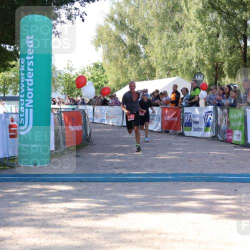 07.09.2025 - 19. Norderstedt Triathlon Zöllner http://msf.ph/oto/8772336 07.09.2025 10:48:21 Ziel 1110, 1151 meine-sportfotos.de