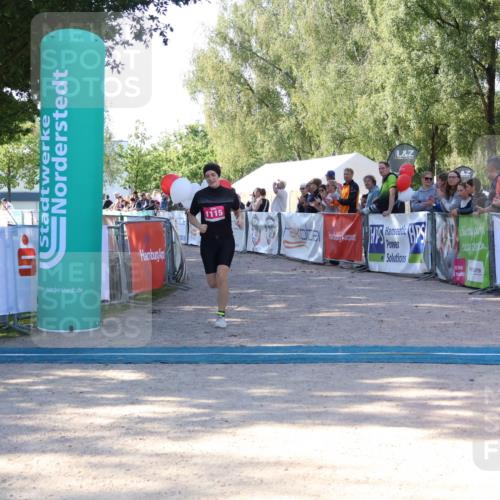 07.09.2025 - 19. Norderstedt Triathlon Zöllner http://msf.ph/oto/8772379 07.09.2025 10:48:36 Ziel 1115 meine-sportfotos.de