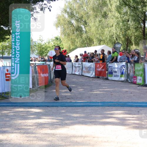 07.09.2025 - 19. Norderstedt Triathlon Zöllner http://msf.ph/oto/8772404 07.09.2025 10:48:59 Ziel 1117 meine-sportfotos.de