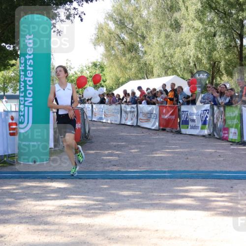 07.09.2025 - 19. Norderstedt Triathlon Zöllner http://msf.ph/oto/8772495 07.09.2025 10:49:24 Ziel 645, 675 meine-sportfotos.de