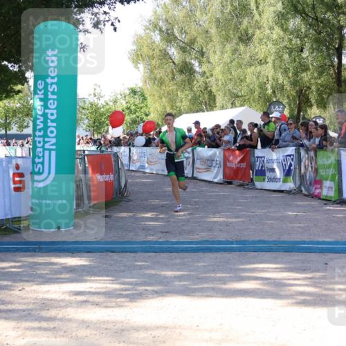 07.09.2025 - 19. Norderstedt Triathlon Zöllner http://msf.ph/oto/8772606 07.09.2025 10:51:31 Ziel 663 meine-sportfotos.de