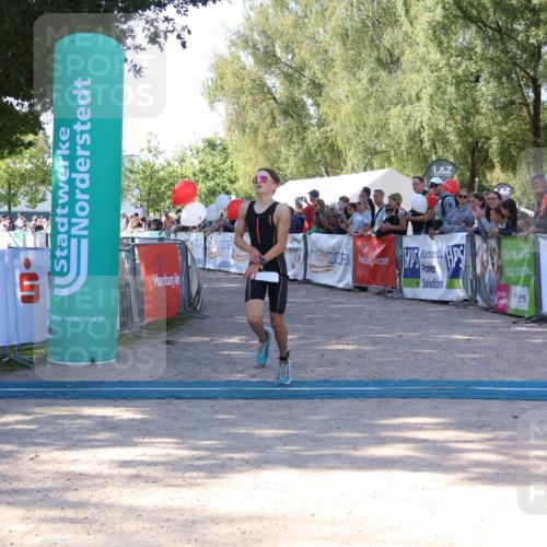 07.09.2025 - 19. Norderstedt Triathlon Zöllner http://msf.ph/oto/8772638 07.09.2025 10:51:40 Ziel 68, 649 meine-sportfotos.de