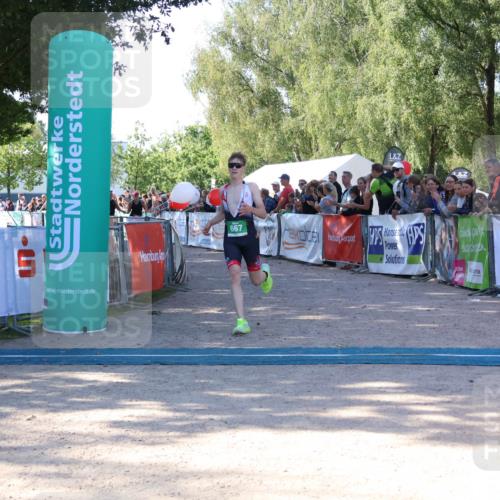 07.09.2025 - 19. Norderstedt Triathlon Zöllner http://msf.ph/oto/8772729 07.09.2025 10:52:14 Ziel 667, 1146 meine-sportfotos.de