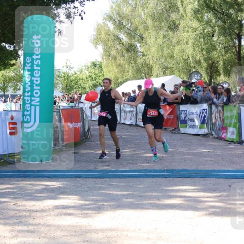 07.09.2025 - 19. Norderstedt Triathlon Zöllner http://msf.ph/oto/8772772 07.09.2025 10:52:19 Ziel 667, 1114, 1141 meine-sportfotos.de
