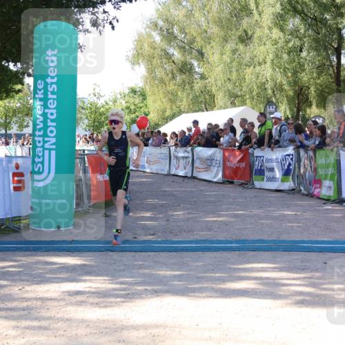 07.09.2025 - 19. Norderstedt Triathlon Zöllner http://msf.ph/oto/8772795 07.09.2025 10:52:25 Ziel 112, 1114, 1141 meine-sportfotos.de