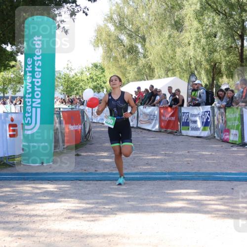 07.09.2025 - 19. Norderstedt Triathlon Zöllner http://msf.ph/oto/8772907 07.09.2025 10:53:00 Ziel 690, 1130 meine-sportfotos.de