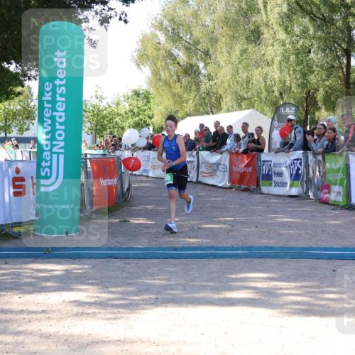 07.09.2025 - 19. Norderstedt Triathlon Zöllner http://msf.ph/oto/8773144 07.09.2025 10:55:18 Ziel 676 meine-sportfotos.de