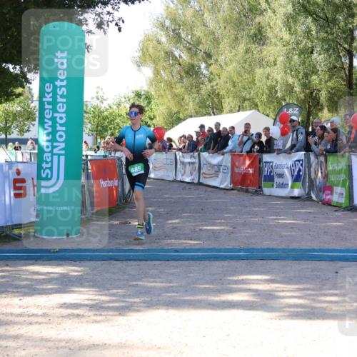 07.09.2025 - 19. Norderstedt Triathlon Zöllner http://msf.ph/oto/8773180 07.09.2025 10:55:37 Ziel 685 meine-sportfotos.de
