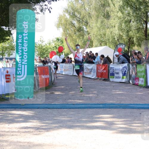 07.09.2025 - 19. Norderstedt Triathlon Zöllner http://msf.ph/oto/8773217 07.09.2025 10:55:54 Ziel 637, 661, 680 meine-sportfotos.de