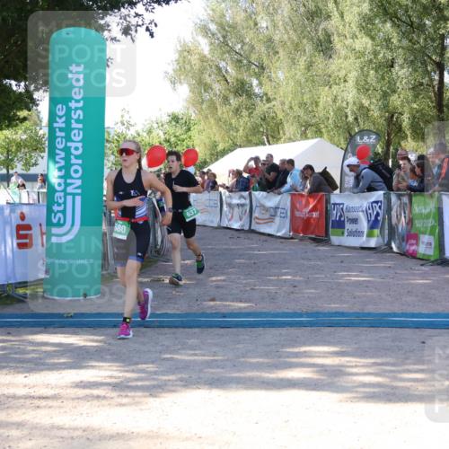 07.09.2025 - 19. Norderstedt Triathlon Zöllner http://msf.ph/oto/8773263 07.09.2025 10:55:58 Ziel 134, 637, 661, 680 meine-sportfotos.de