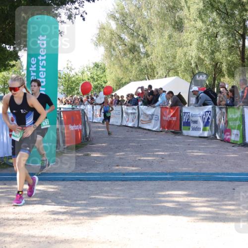 07.09.2025 - 19. Norderstedt Triathlon Zöllner http://msf.ph/oto/8773279 07.09.2025 10:55:59 Ziel 134, 637, 661, 680 meine-sportfotos.de