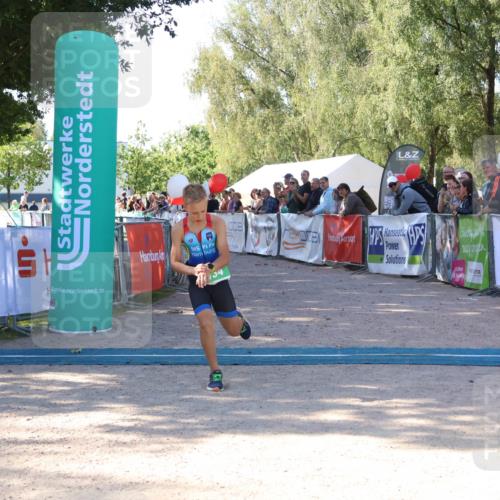 07.09.2025 - 19. Norderstedt Triathlon Zöllner http://msf.ph/oto/8773309 07.09.2025 10:56:02 Ziel 134, 637, 680 meine-sportfotos.de