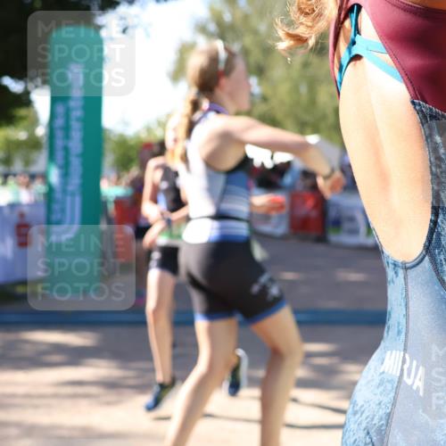 07.09.2025 - 19. Norderstedt Triathlon Zöllner http://msf.ph/oto/8773409 07.09.2025 10:56:28 Ziel 109, 114, 1150 meine-sportfotos.de
