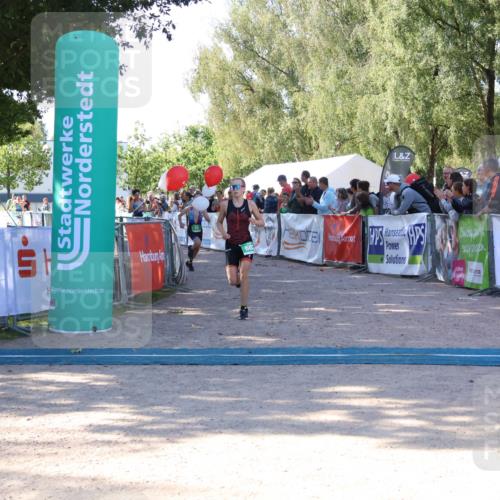 07.09.2025 - 19. Norderstedt Triathlon Zöllner http://msf.ph/oto/8773435 07.09.2025 10:56:35 Ziel 70, 102, 682 meine-sportfotos.de