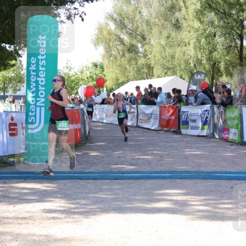 07.09.2025 - 19. Norderstedt Triathlon Zöllner http://msf.ph/oto/8773445 07.09.2025 10:56:36 Ziel 70, 102, 682 meine-sportfotos.de