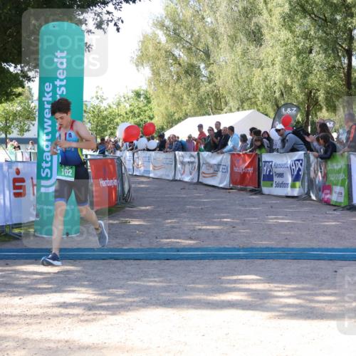 07.09.2025 - 19. Norderstedt Triathlon Zöllner http://msf.ph/oto/8773475 07.09.2025 10:56:39 Ziel 70, 76, 102, 682 meine-sportfotos.de