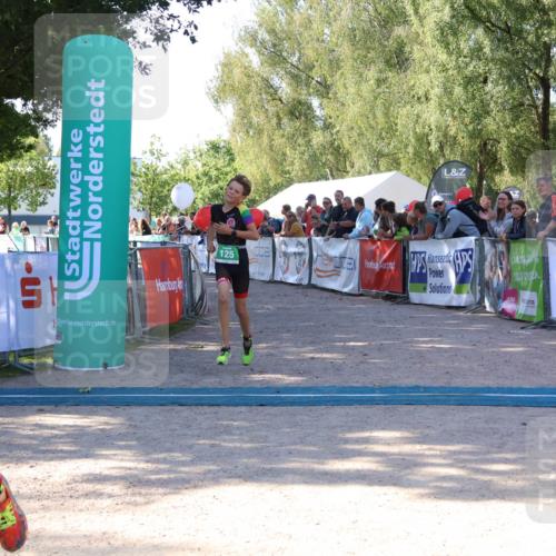 07.09.2025 - 19. Norderstedt Triathlon Zöllner http://msf.ph/oto/8773668 07.09.2025 10:57:38 Ziel 58, 125, 126, 636 meine-sportfotos.de