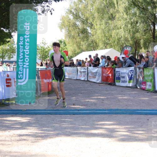 07.09.2025 - 19. Norderstedt Triathlon Zöllner http://msf.ph/oto/8773744 07.09.2025 10:57:53 Ziel 655, 669, 1125 meine-sportfotos.de