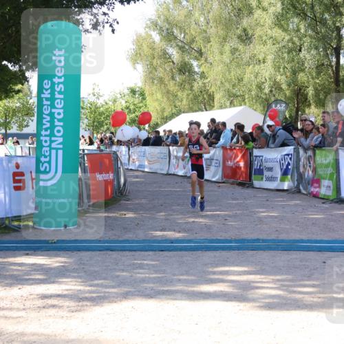 07.09.2025 - 19. Norderstedt Triathlon Zöllner http://msf.ph/oto/8773774 07.09.2025 10:58:01 Ziel 130 meine-sportfotos.de