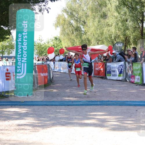 07.09.2025 - 19. Norderstedt Triathlon Zöllner http://msf.ph/oto/8773845 07.09.2025 10:58:14 Ziel 60, 108, 115, 638, 670 meine-sportfotos.de