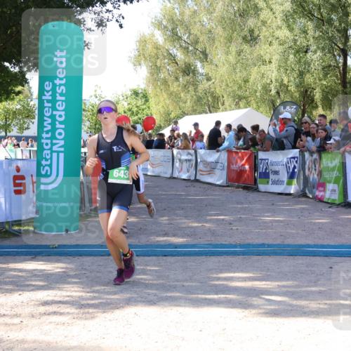 07.09.2025 - 19. Norderstedt Triathlon Zöllner http://msf.ph/oto/8773939 07.09.2025 10:58:41 Ziel 57, 129, 643 meine-sportfotos.de