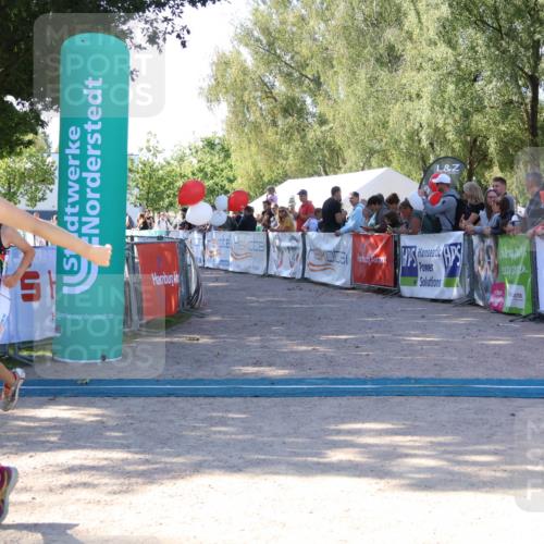 07.09.2025 - 19. Norderstedt Triathlon Zöllner http://msf.ph/oto/8773942 07.09.2025 10:58:42 Ziel 57, 129, 643 meine-sportfotos.de