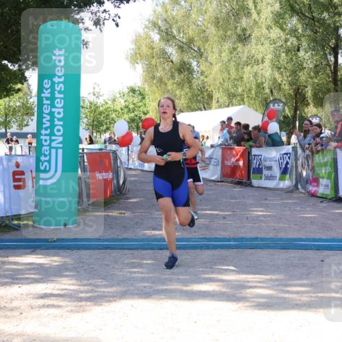 07.09.2025 - 19. Norderstedt Triathlon Zöllner http://msf.ph/oto/8774031 07.09.2025 10:59:42 Ziel 64, 83, 1113 meine-sportfotos.de