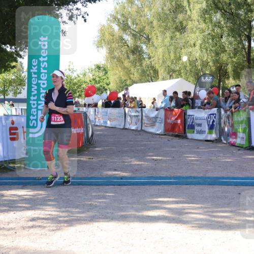 07.09.2025 - 19. Norderstedt Triathlon Zöllner http://msf.ph/oto/8774084 07.09.2025 10:59:58 Ziel 1123 meine-sportfotos.de