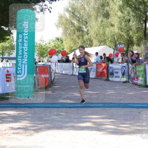 07.09.2025 - 19. Norderstedt Triathlon Zöllner http://msf.ph/oto/8774386 07.09.2025 11:01:39 Ziel 120 meine-sportfotos.de