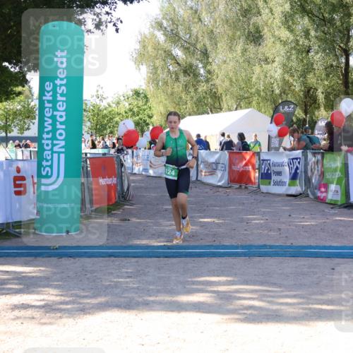 07.09.2025 - 19. Norderstedt Triathlon Zöllner http://msf.ph/oto/8774514 07.09.2025 11:03:03 Ziel 56, 66, 124 meine-sportfotos.de
