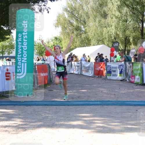 07.09.2025 - 19. Norderstedt Triathlon Zöllner http://msf.ph/oto/8774695 07.09.2025 11:04:22 Ziel 71, 92 meine-sportfotos.de