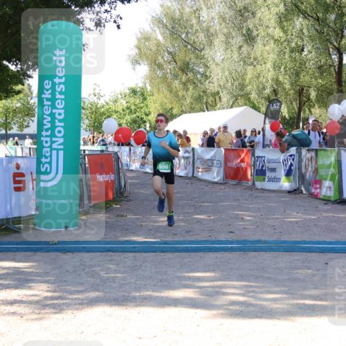 07.09.2025 - 19. Norderstedt Triathlon Zöllner http://msf.ph/oto/8774784 07.09.2025 11:05:02 Ziel 110, 650 meine-sportfotos.de