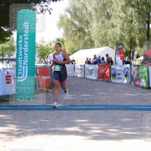 07.09.2025 - 19. Norderstedt Triathlon Zöllner http://msf.ph/oto/8774997 07.09.2025 11:07:43 Ziel 660 meine-sportfotos.de