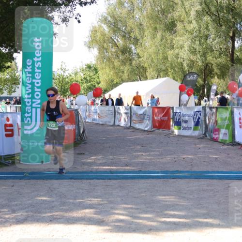 07.09.2025 - 19. Norderstedt Triathlon Zöllner http://msf.ph/oto/8775314 07.09.2025 11:16:09 Ziel 122 meine-sportfotos.de
