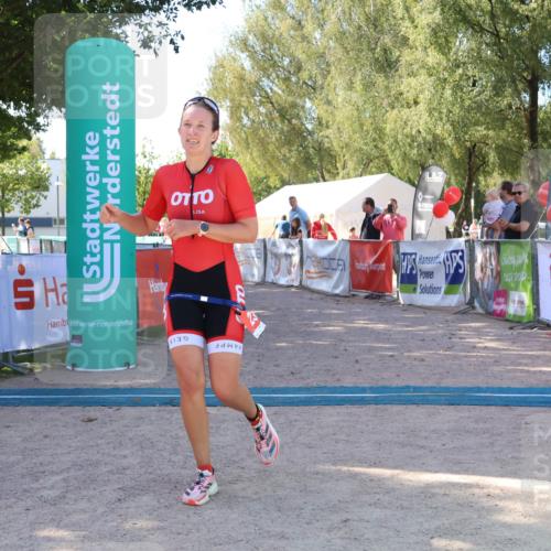 07.09.2025 - 19. Norderstedt Triathlon Zöllner http://msf.ph/oto/8775591 07.09.2025 11:49:07 Ziel 231 meine-sportfotos.de